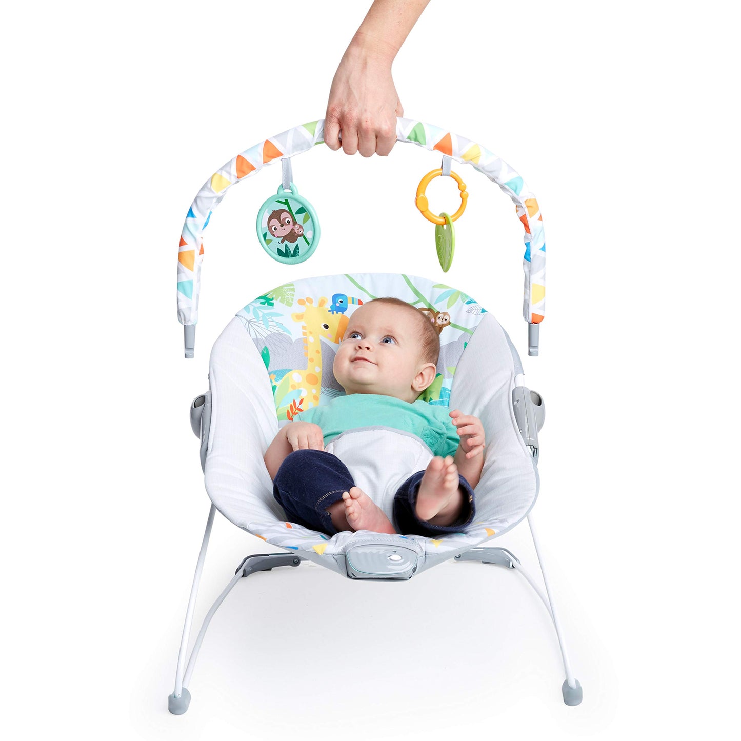 Bright Starts, Babywippe Babyschaukel Safari Fun mit Beruhigenden Vibrationen, Spielbogen mit 2 Spielzeugen, 3-Punkte-Gurt Sitz, Maschinenwaschbares Sitzpolster, ab der Geburt bis 9kg