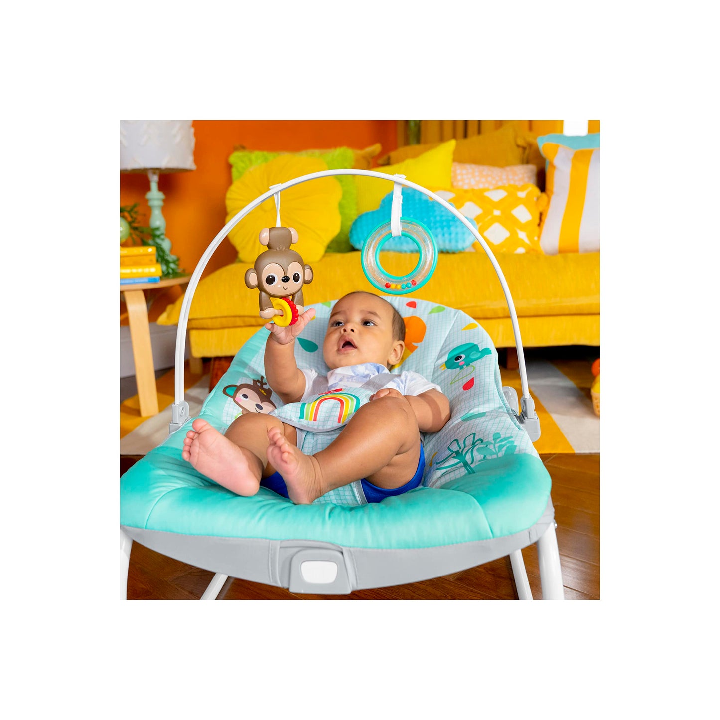 Bright Starts, Disney Baby Minnie Mouse Forever Besties, Wippe für Babies und Kleinkinder, mit beruhigenden Vibrationen, abnehmbarem Spielzeugbogen und 2 Spielzeugen, rose, 12209