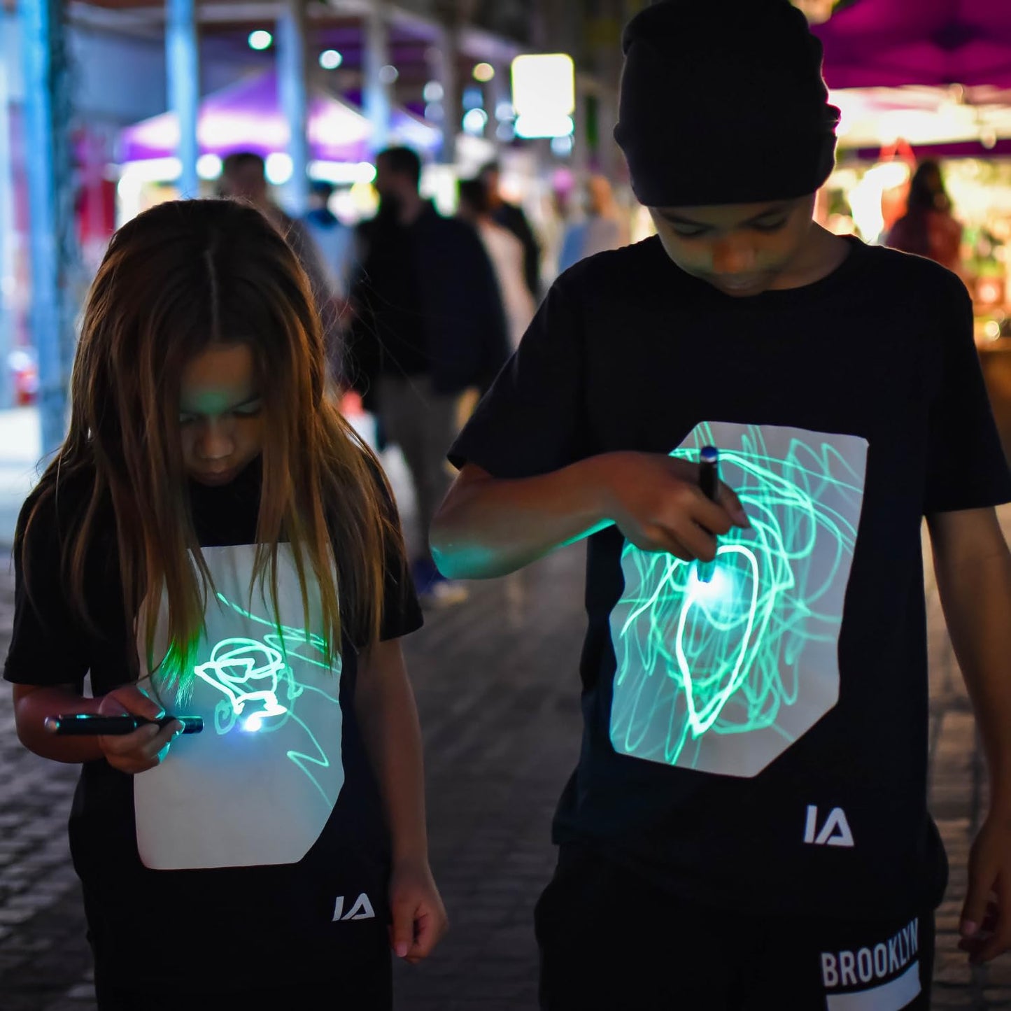 Illuminated Apparel Leuchtet Im Dunkeln Interaktives Leucht-T-Shirt