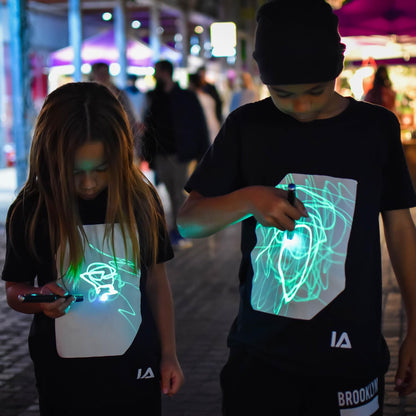 Illuminated Apparel Leuchtet Im Dunkeln Interaktives Leucht-T-Shirt