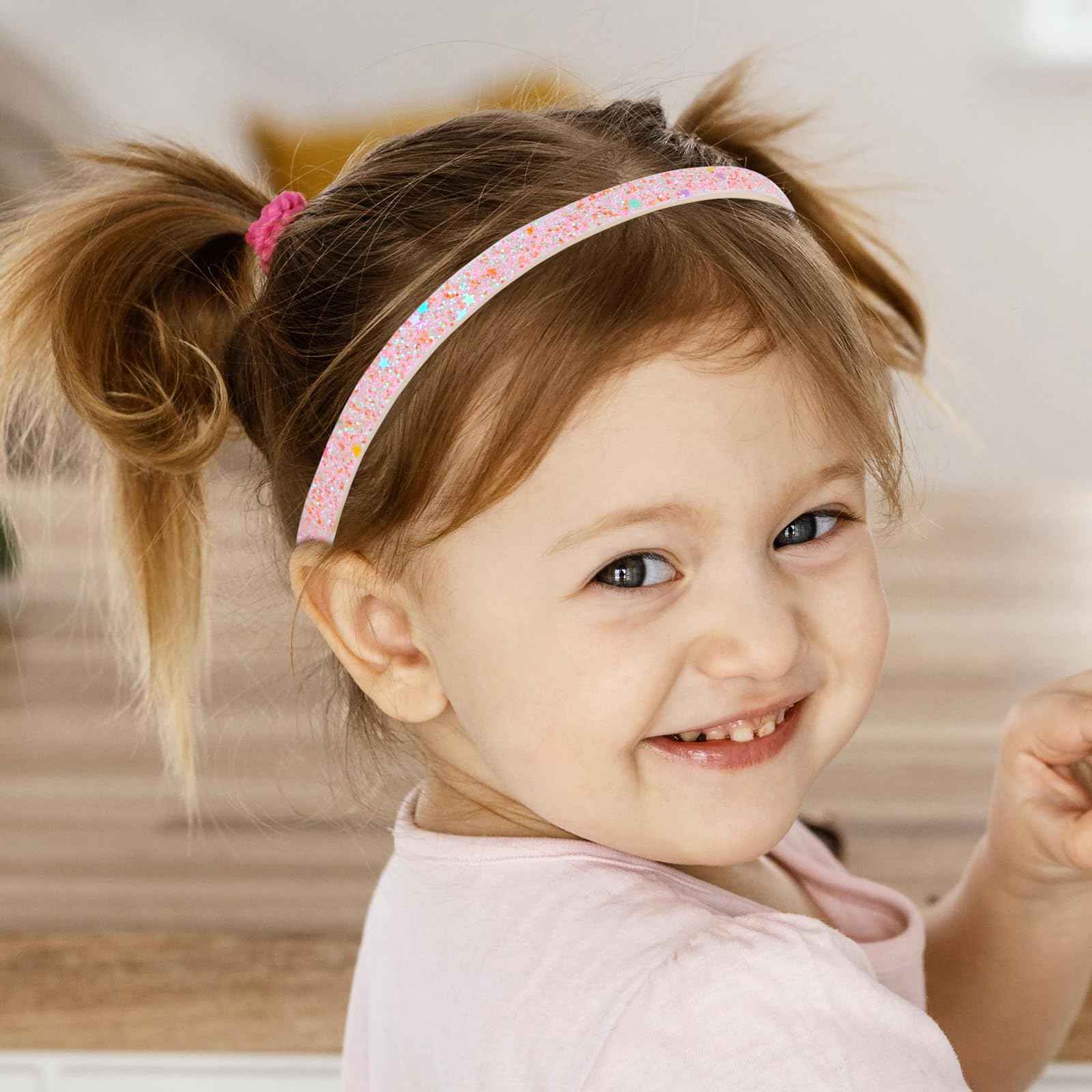 WLLHYF Pack of 4 Glitter Headbands, Colourful Hair Accessories, Plastic, Glittering, Cute, Non-Slip, Thick, Glittery, Confetti, Rainbow Hair Bands with Teeth for Little Girls (2 Gradient 2 Stars)