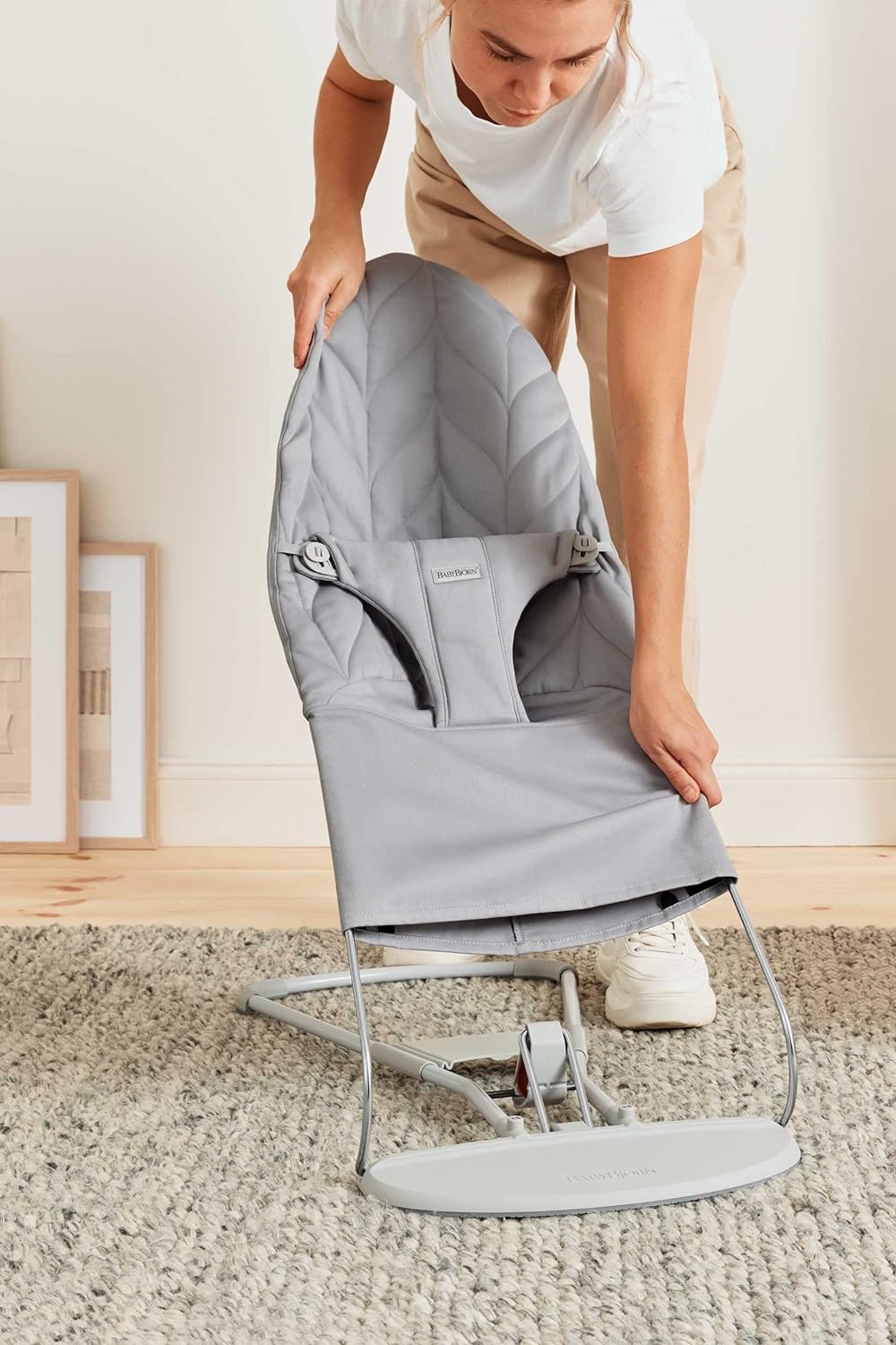 BabyBjörn Bliss Baby Bouncer, Woven, Classic Quilting, Sand Grey 