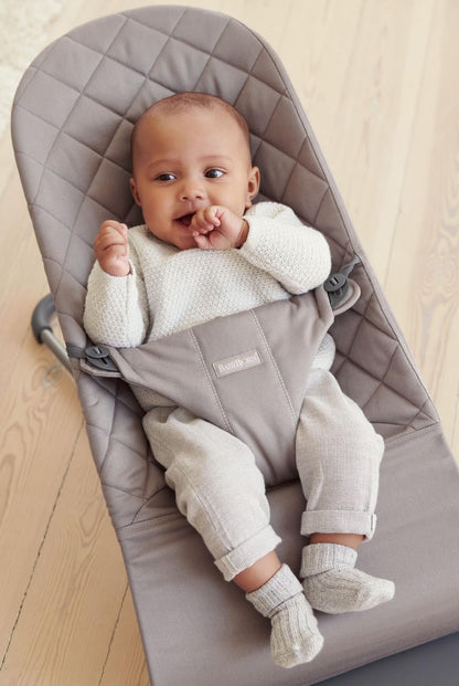 BabyBjörn Bliss Baby Bouncer, Woven, Classic Quilting, Sand Grey 
