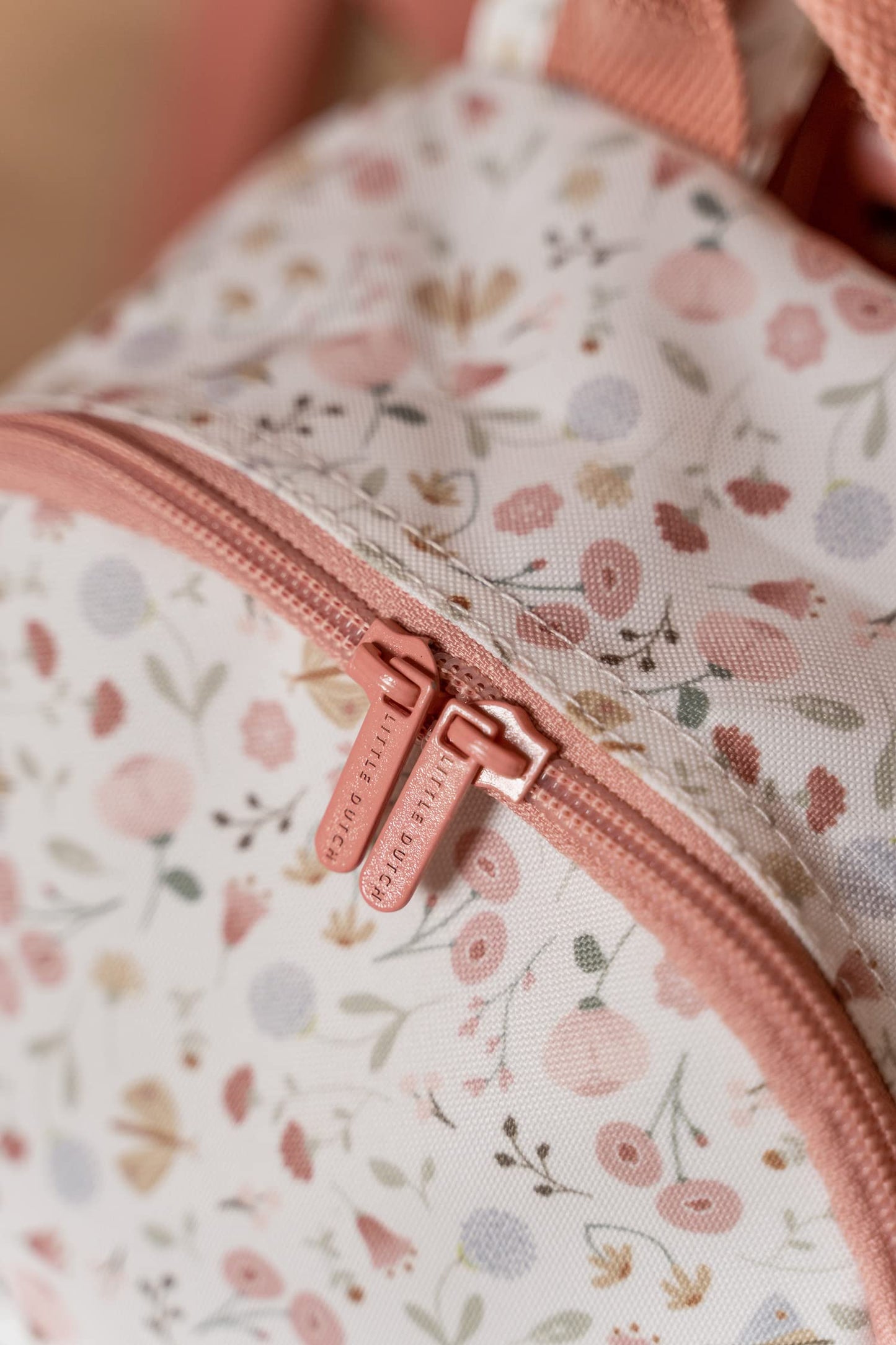 Little Dutch Rucksack Kinderrucksack mit Brustgurt für Kinder Kindergarten geblümt Reh rosa- Fairy Garden