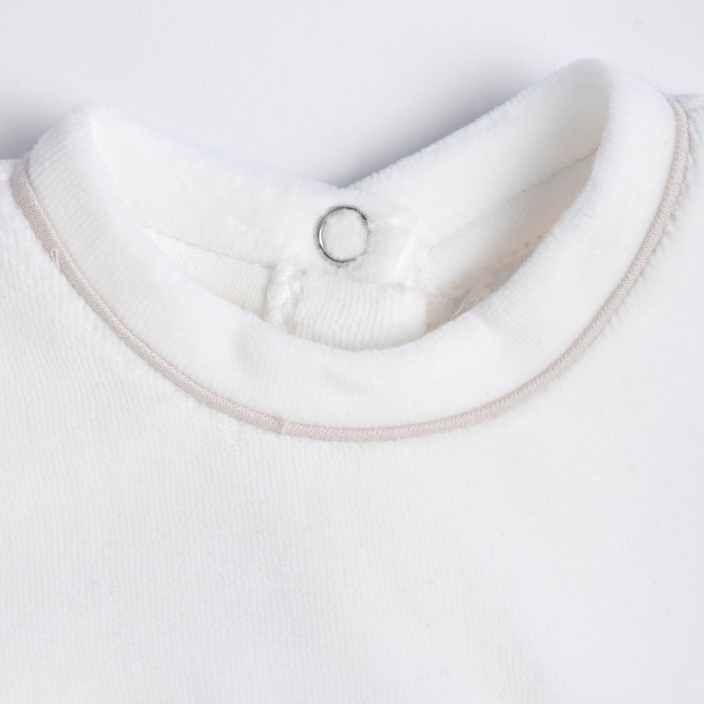 Chicco, Babystrampler Aus Warmem Und Weichem Nicki, Mit Praktischer Schrittöffnung, Ideal Für Den Winter, Babykleidung für 0-24 Monate, Designed in Italy