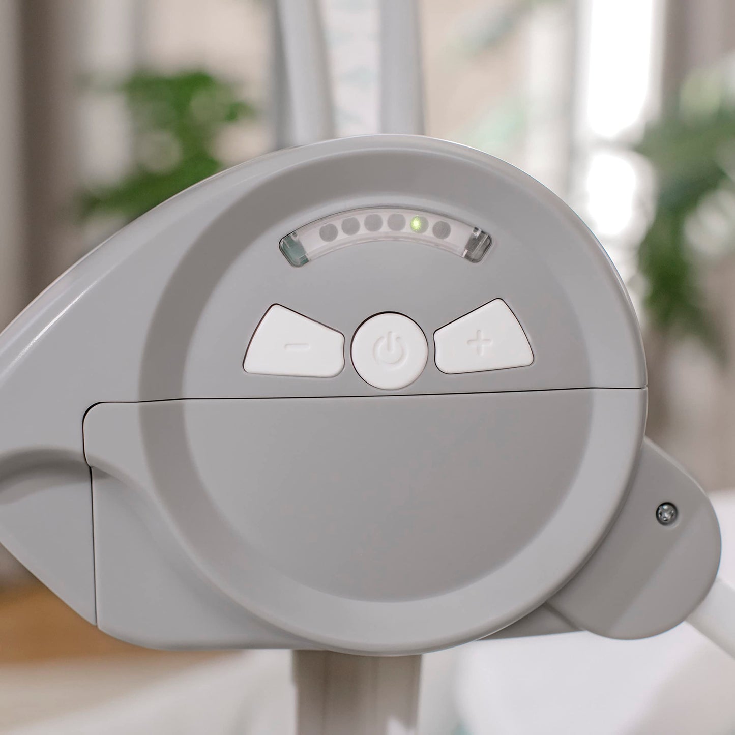 Ingenuity, tragbare Babyschaukel, Cuddle lamp - mit Melodien, Zeit- und Schaukeleinstellung