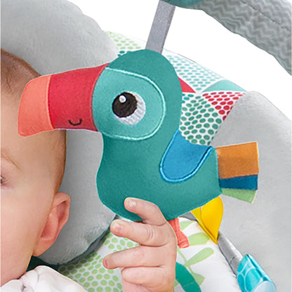 Bright Starts, Babywippe Babyschaukel Safari Fun mit Beruhigenden Vibrationen, Spielbogen mit 2 Spielzeugen, 3-Punkte-Gurt Sitz, Maschinenwaschbares Sitzpolster, ab der Geburt bis 9kg