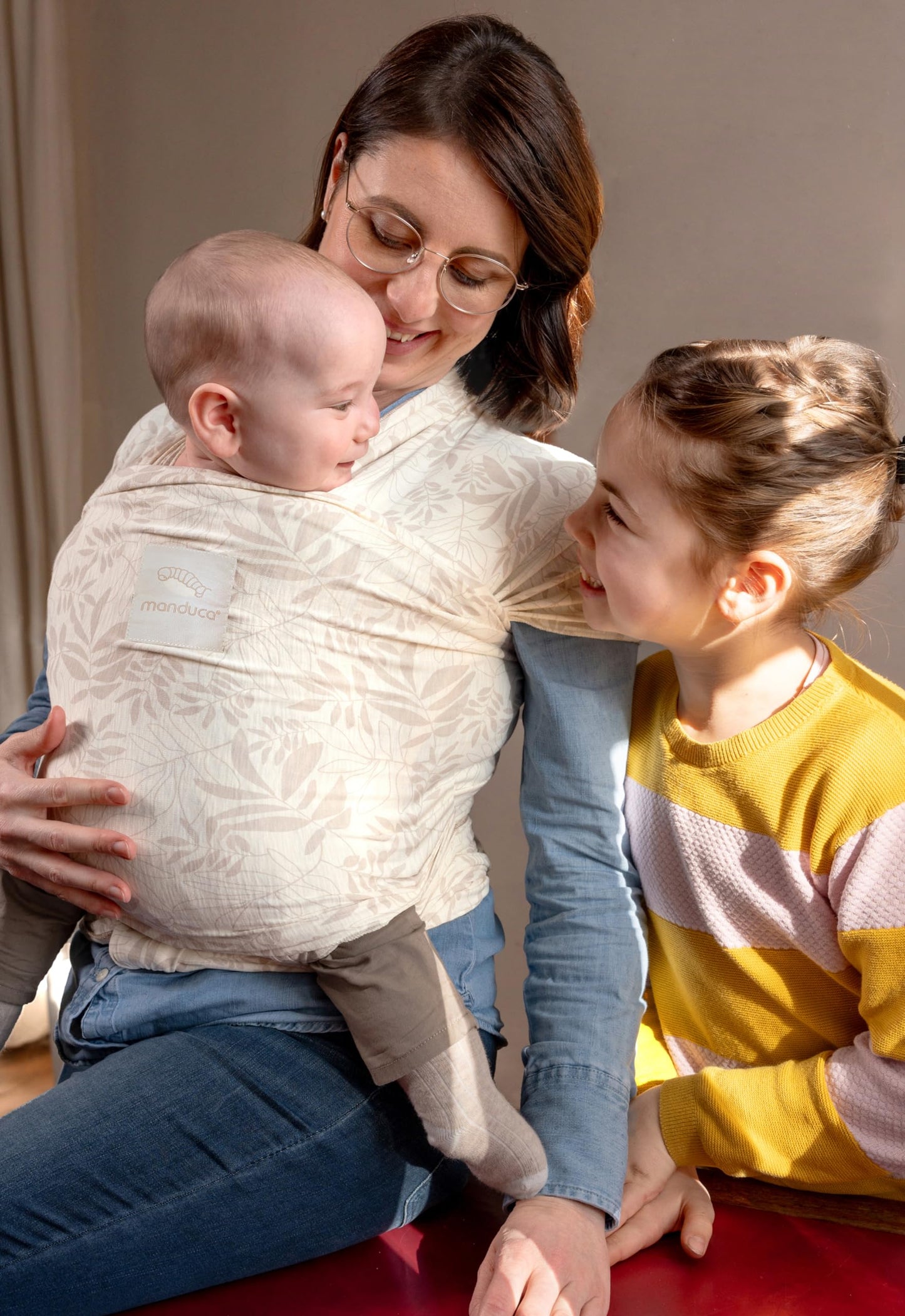 manduca Sling - Babytragetuch - Elastische Babytrage für Neugeborene von der Geburt bis zu 15 kg - Bio-Baumwolle - GOTS zertifiziert