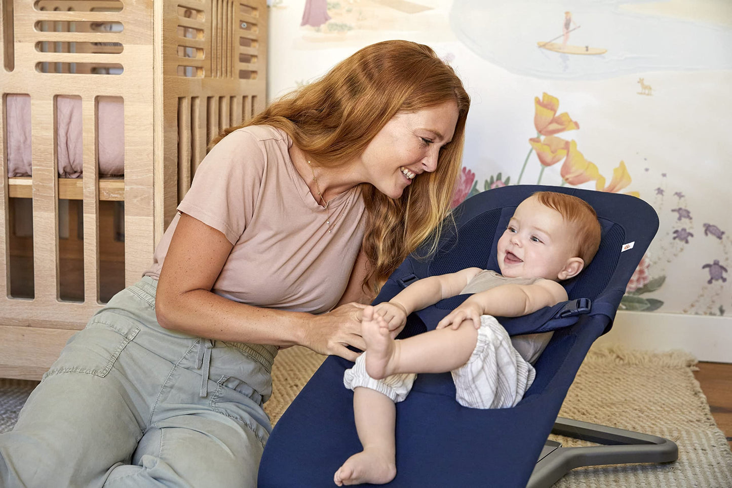 Ergobaby 3-in-1 Evolve Bouncer, Ergonomische Babywippe für Neugeborene ab Geburt bis zum Kleinkind, Babyschaukel mit Neugeboreneneinsatz (2,5 kg - 13,2 kg), Midnight Blue