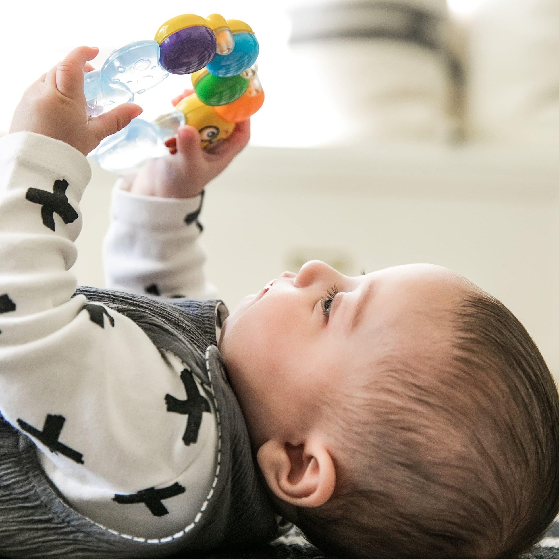 Baby Einstein, Teether-Pillar, Beißring der kühlt und beruhigt, einfach zu greifen, mit strukturierter Oberfläche - Meloni2