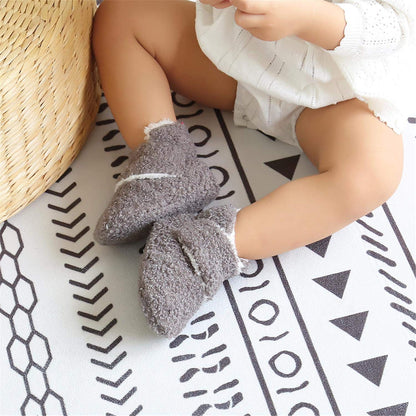 Newborn Warm Winter Booties, Organic Cotton Lining and Non-Slip Stripes, Booties, Sock Shoes for Winter with Soft Sole, Crawling Shoes, Size 0 - 18 Months, Baby Boys and Girls, Prewalker and Toddler Shoes