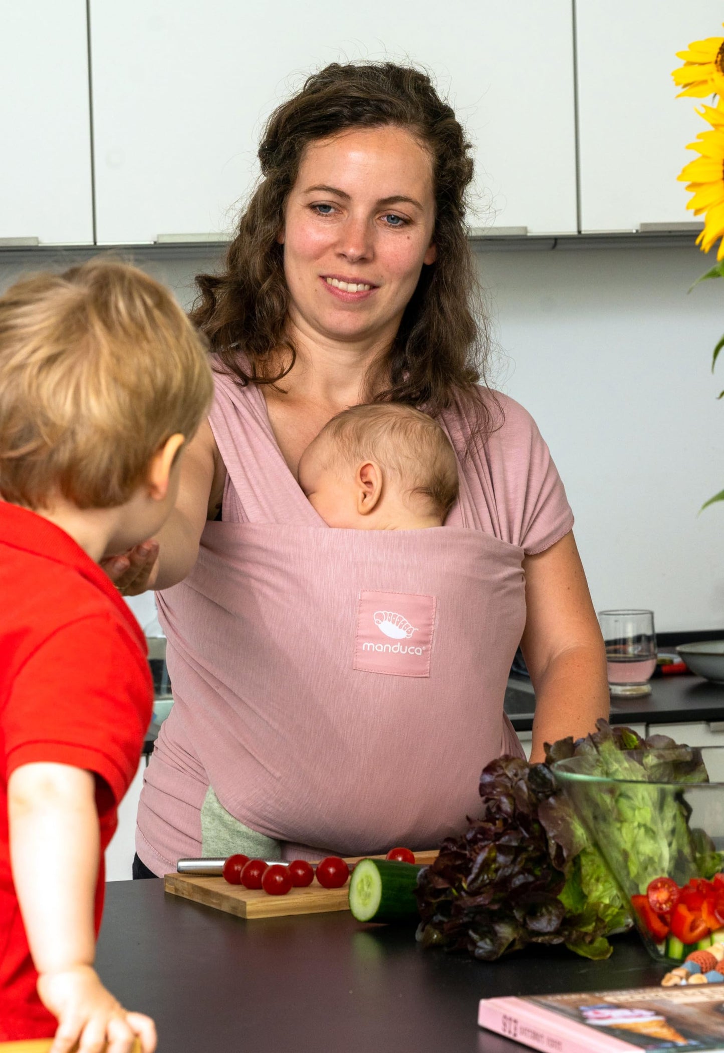 manduca Sling - Babytragetuch - Elastische Babytrage für Neugeborene von der Geburt bis zu 15 kg - Bio-Baumwolle - GOTS zertifiziert