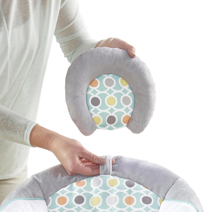 Ingenuity, Morrison Baby Rocker with Soothing Vibrations &amp; 8 Melodies, Play Arch with 2 Toys, Volume Control, Padded Headrest, 3-Point Harness, from Birth to 9 kg 