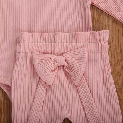 Geagodelia T-45461 Baby Girl Clothing Set, Soft Newborn Outfit with Long-Sleeved Bodysuit Romper, Trousers and Headband / Hat
