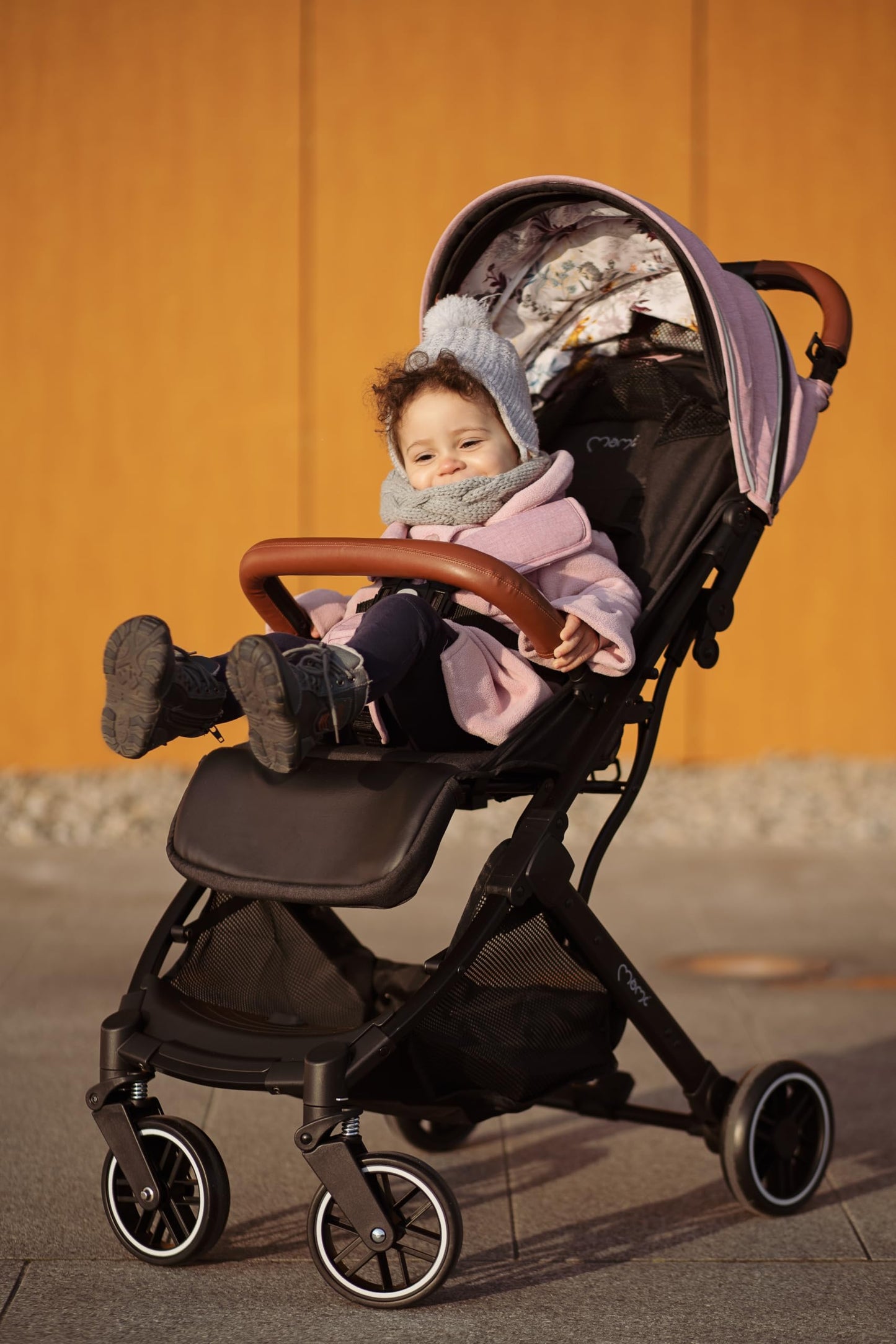 MoMi ESTELLE Reise Buggy Klein Zusammenklappbar - Kinderwagen Klappbar für Kinder bis 15kg ab 6 Monaten - Reisebuggy mit Liegefunktion - Kinderbuggy Leicht 7,5kg - 5-Punkt-Sicherheitsgurt
