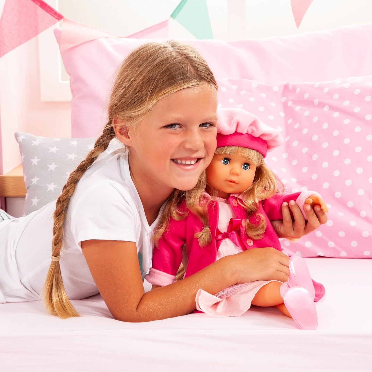 Bayer Design 94635AA Funktionspuppe Charlene Interactive mit Haaren und Schlafaugen, spricht und singt 90 Sätze, 2 Gedichte und 8 Lieder, 46cm, Pink