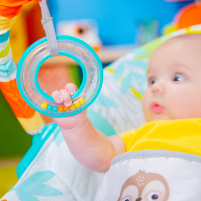 Bright Starts, Babywippe Babyschaukel Safari Fun mit Beruhigenden Vibrationen, Spielbogen mit 2 Spielzeugen, 3-Punkte-Gurt Sitz, Maschinenwaschbares Sitzpolster, ab der Geburt bis 9kg