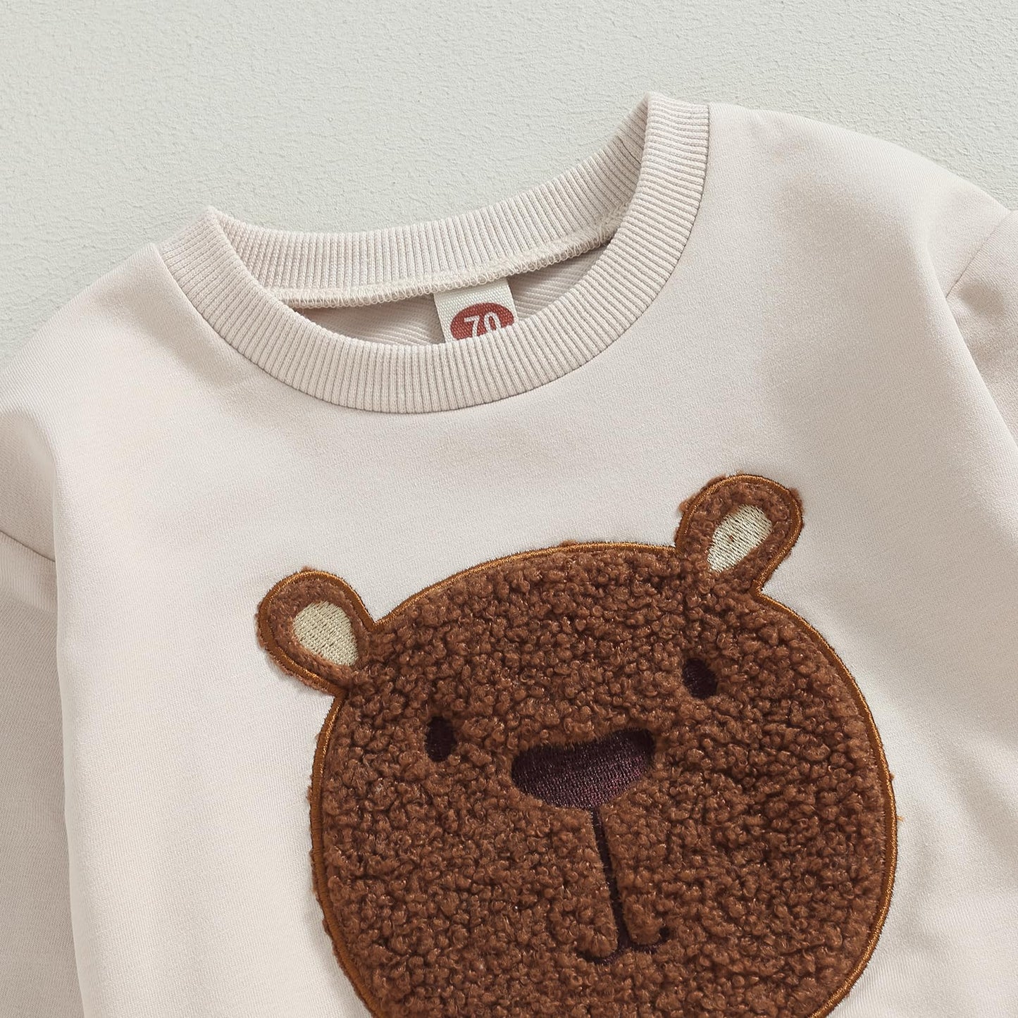 Carolilly Baby Suit 2-Piece Clothing Outfit Baby Clothing Set Cute Long Sleeve Sweatshirt Embroidered Bear + Long Trousers Warm Children's Suit Autumn Spring
