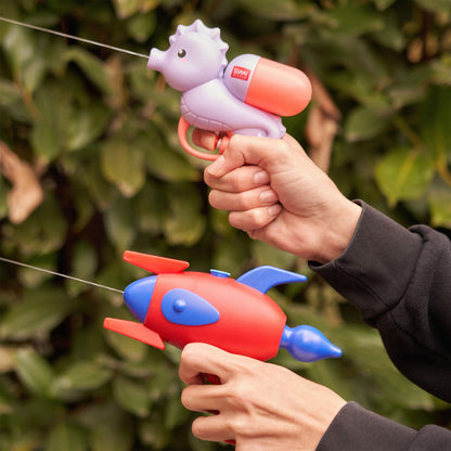 Legami - Wasserpistole - Water Gun, Gartenwasserpistole für Kinder Erwachsene, leistungsstarke Wasserpistole, 2,5 Meter Wasserstrahl, ideal für erfrischende Partys, Fassungsvermögen 50 ml, Thema