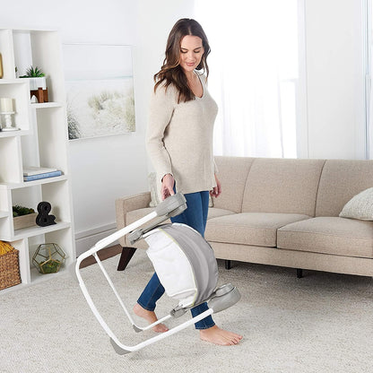 Ingenuity, tragbare Babyschaukel, Cuddle lamp - mit Melodien, Zeit- und Schaukeleinstellung