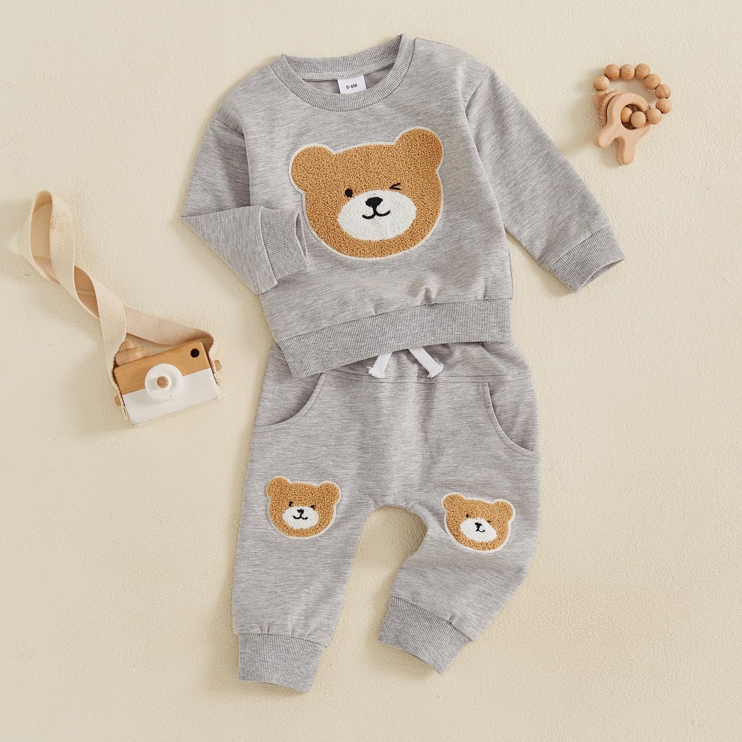 Carolilly Baby Suit 2-Piece Clothing Outfit Baby Clothing Set Cute Long Sleeve Sweatshirt Embroidered Bear + Long Trousers Warm Children's Suit Autumn Spring