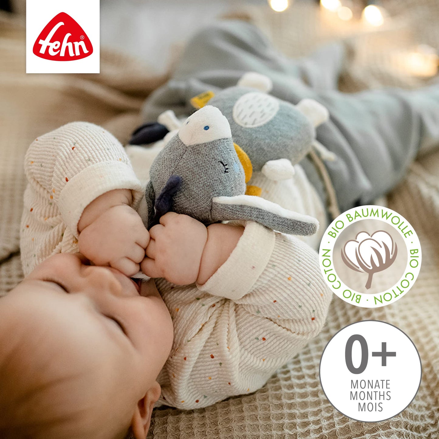 Fehn Mini-Spieluhr Fee – Kuscheltier & Einschlafhilfe: Aufzieh-Spieluhr mit sanfter Melodie „Schwanensee“ beruhigt in jeder Situation – für Babys und Kleinkinder ab 0+ Monaten