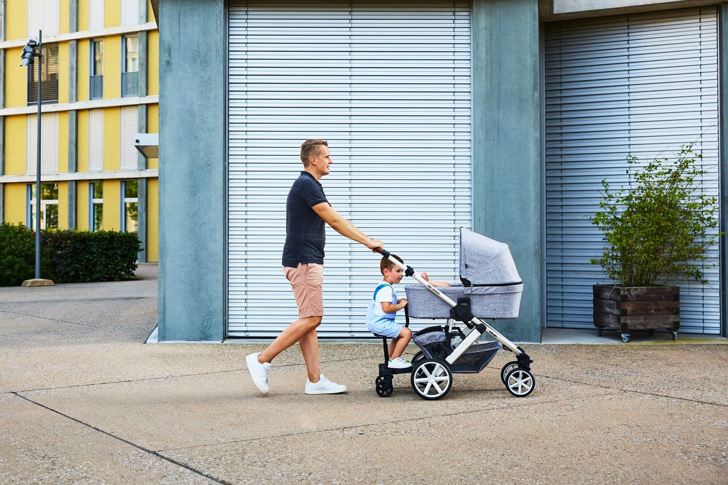 ABC Design Kiddie Ride On 2 Pedal ABC Design Wheelie Board Black Universal Suitable for Standard Pushchairs and Buggies Roller Board for Buggies up to 20 kg