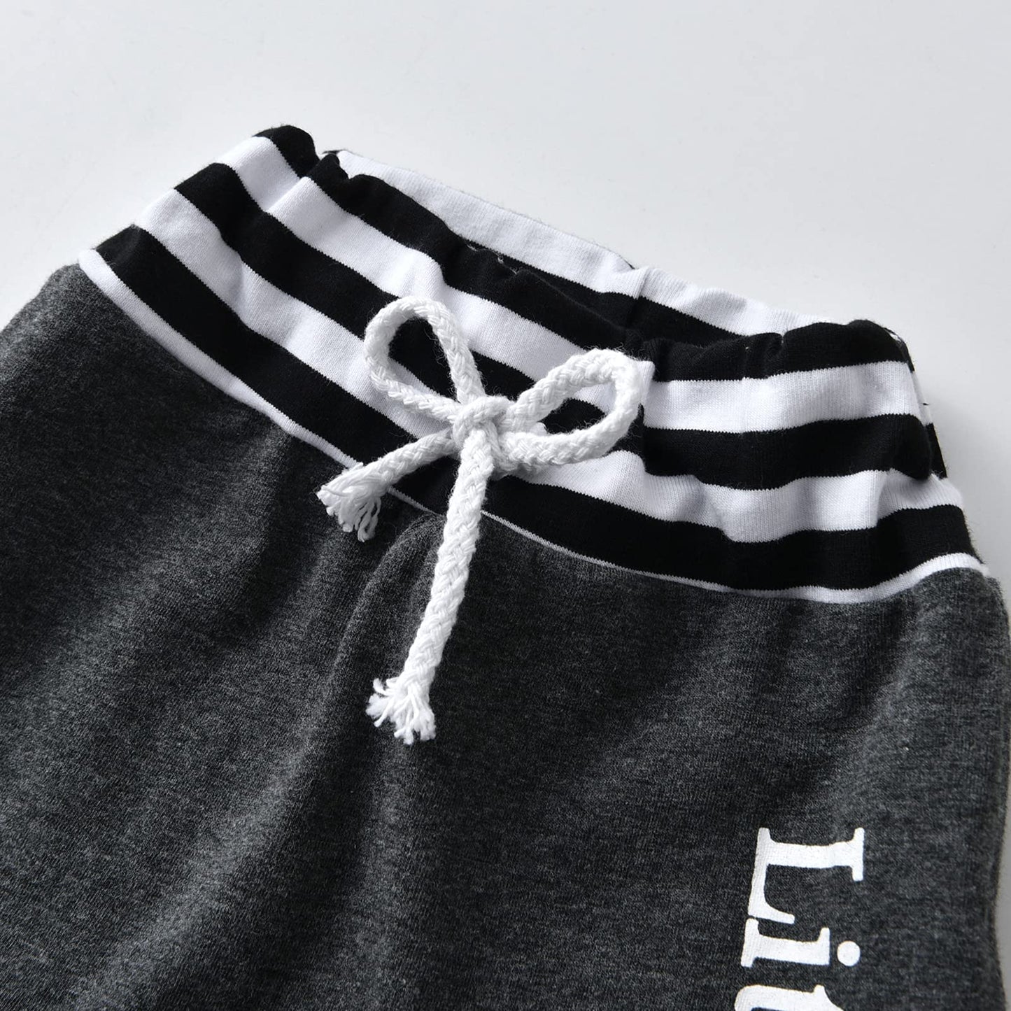 Tinykeke Neugeborene Baby Jungen Kleidung Langarm Strampler + Hut + Hose 3-teiliges Baby-Kleidungsset