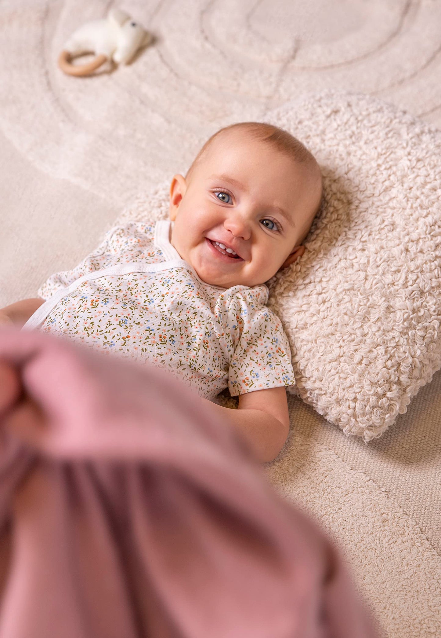 Stellou & friends Baby Body, 100% Bio-Baumwoll Wickelbody 3er MultiSet, kuschelweiche und hochwertige Kinder Kleidung für Jungs und Mädchen, Langarm & Kurzarm-body, OEKO-TEX 100 Zertifiziert