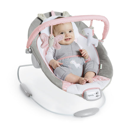 Ingenuity, Morrison Baby Rocker with Soothing Vibrations &amp; 8 Melodies, Play Arch with 2 Toys, Volume Control, Padded Headrest, 3-Point Harness, from Birth to 9 kg 