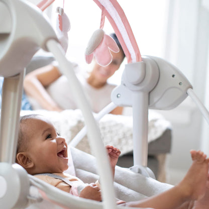 Ingenuity, tragbare Babyschaukel, Cuddle lamp - mit Melodien, Zeit- und Schaukeleinstellung