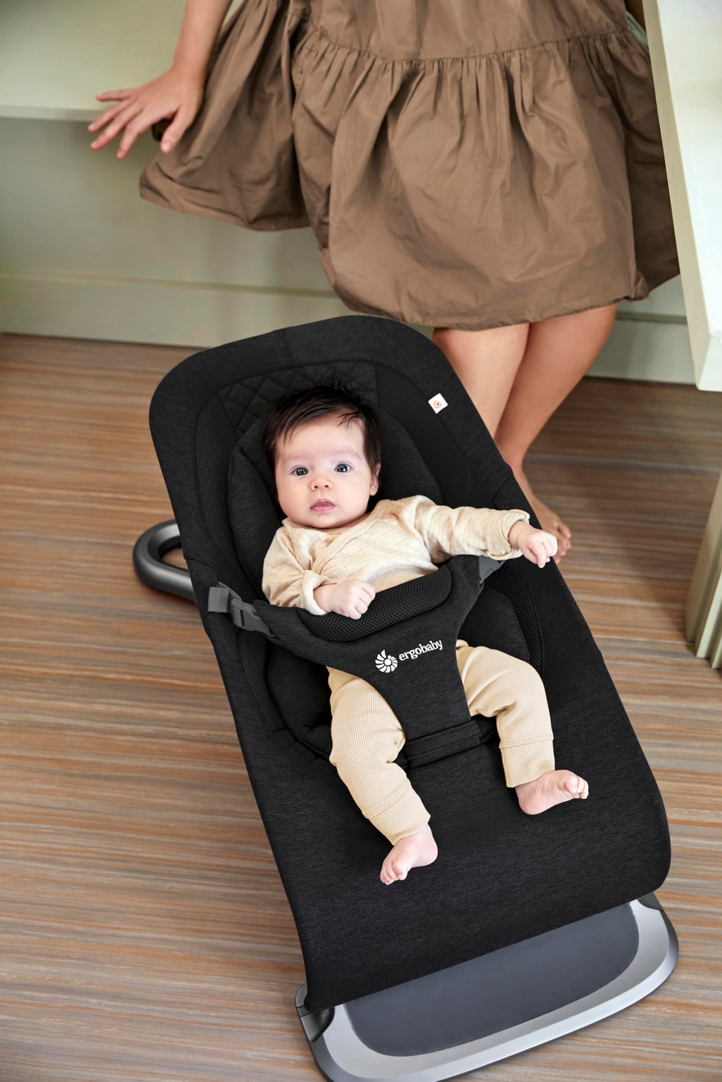 Ergobaby 3-in-1 Evolve Bouncer, Ergonomische Babywippe für Neugeborene ab Geburt bis zum Kleinkind, Babyschaukel mit Neugeboreneneinsatz (2,5 kg - 13,2 kg), Midnight Blue