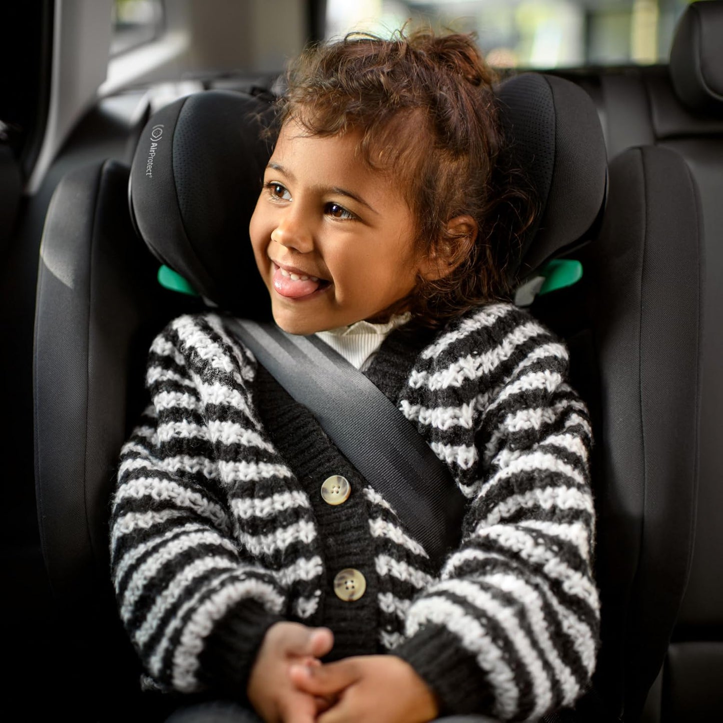 Maxi-Cosi RodiFix S Comfort i-Size, atmungsaktive bequeme Stoffe, verstellbarer Kindersitz, 3,5–12 Jahren (100–150 cm), 3-fach verstellbar, G-Cell Schutz, AirProtect, Authentic Black - Meloni2