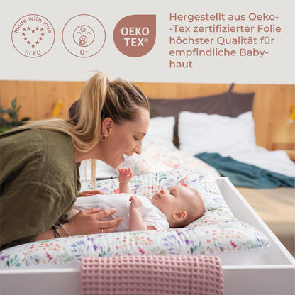 Ceba Baby® weiche Wickelauflage 50x70 cm - Baby Wickelunterlage - Wickeltischauflage für Junge und Mädchen - Wasserdicht, abwaschbar - OEKO-TEX® Standard 100 - Made in EU - Waldfreunde