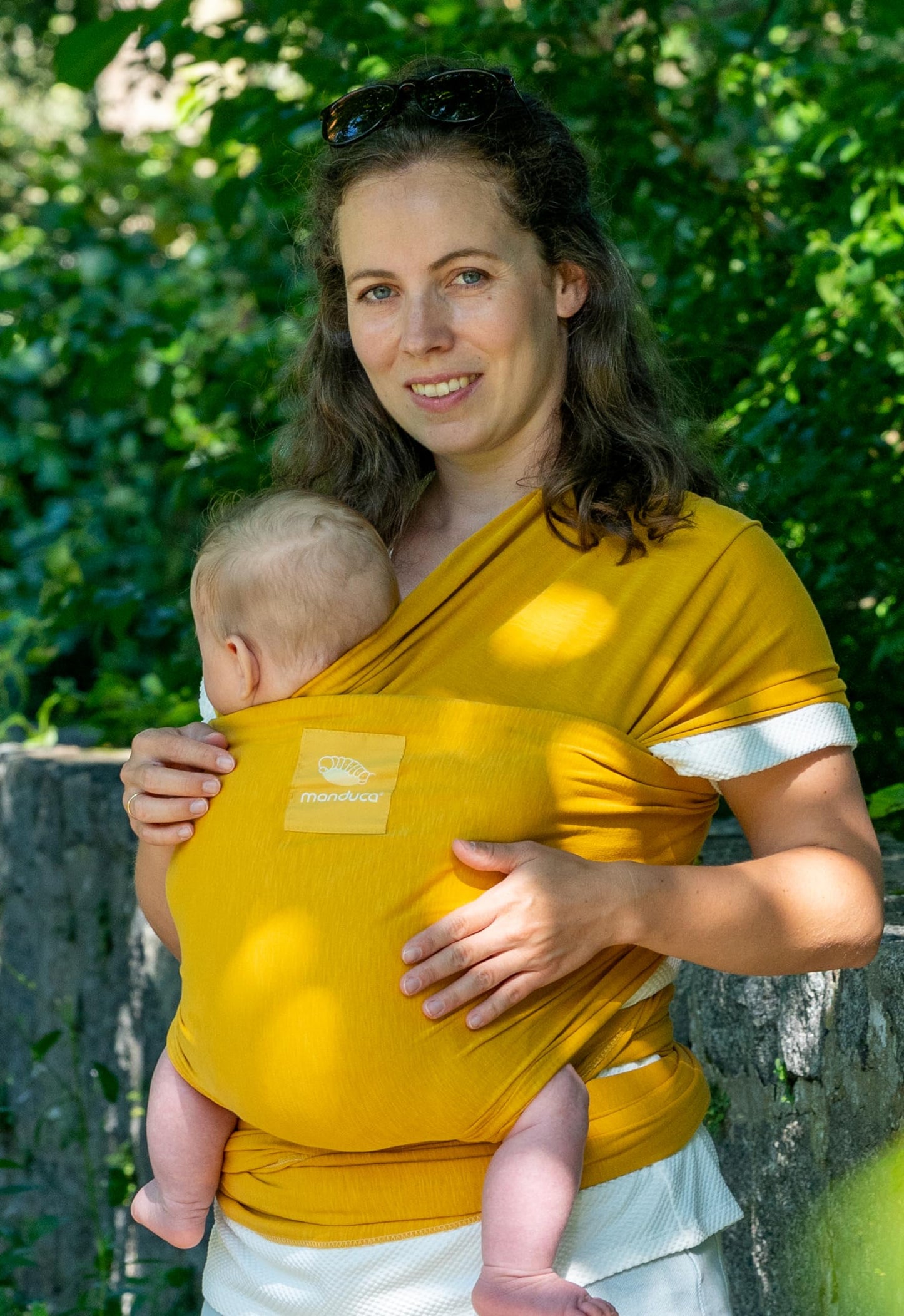 manduca Sling - Babytragetuch - Elastische Babytrage für Neugeborene von der Geburt bis zu 15 kg - Bio-Baumwolle - GOTS zertifiziert