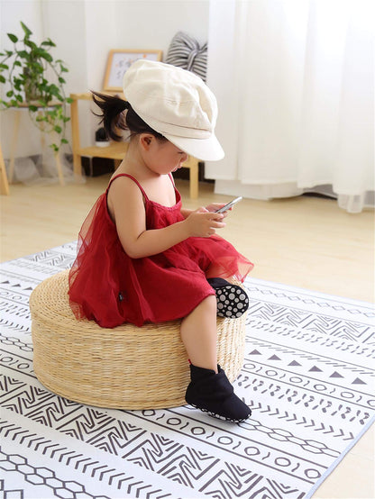 Newborn Warm Winter Booties, Organic Cotton Lining and Non-Slip Stripes, Booties, Sock Shoes for Winter with Soft Sole, Crawling Shoes, Size 0 - 18 Months, Baby Boys and Girls, Prewalker and Toddler Shoes