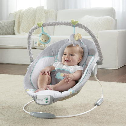 Ingenuity, Morrison Baby Rocker with Soothing Vibrations &amp; 8 Melodies, Play Arch with 2 Toys, Volume Control, Padded Headrest, 3-Point Harness, from Birth to 9 kg 