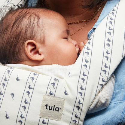 Tula Explore Babytrage für Neugeborene ab Geburt, 3-in-1 Baby-Tragetasche Bauchtrage Rückentrage Ergonomisch (3,2-20,4 kg), Play