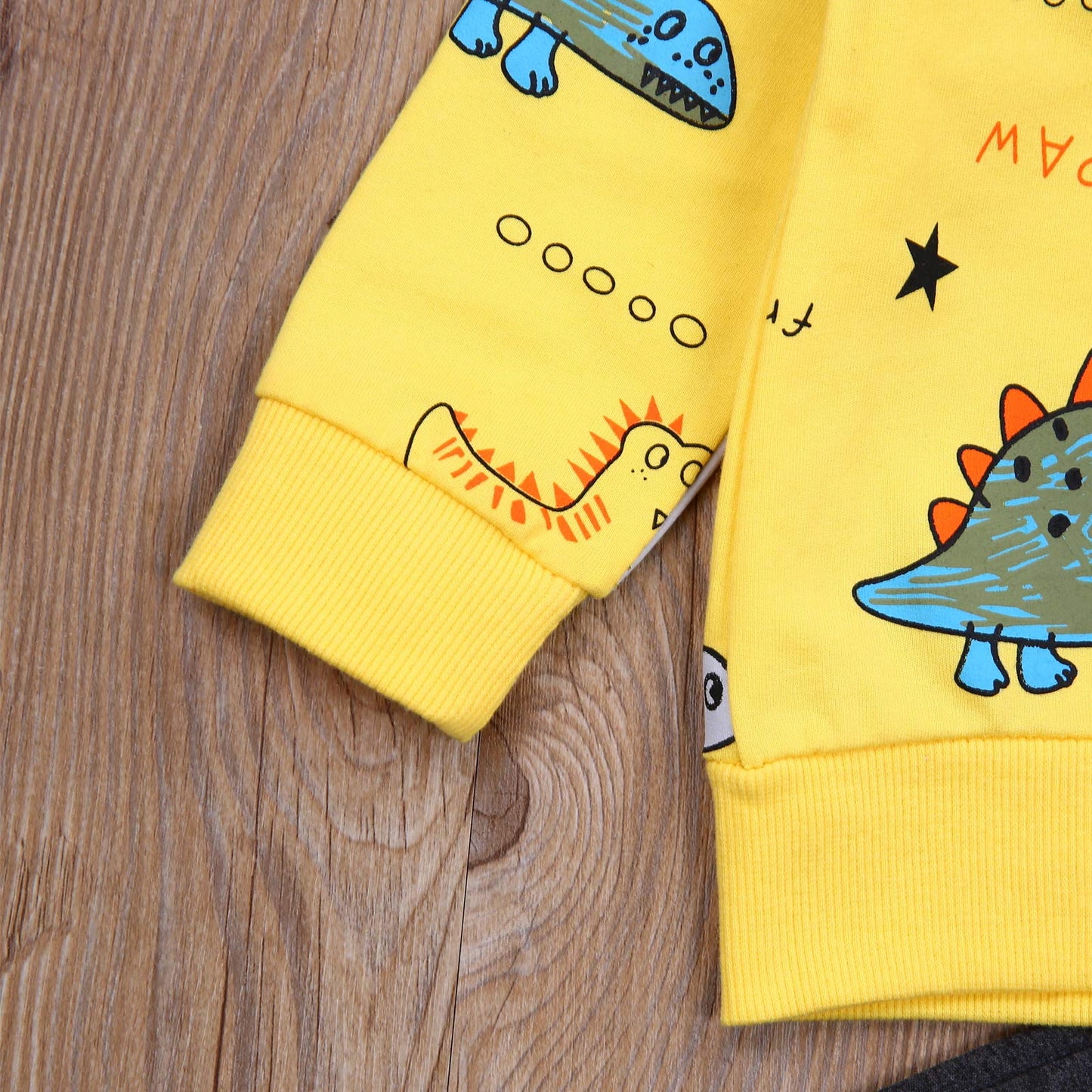 Geagodelia Baby Boys’ Clothing Set with Long Sleeve Top and Trousers