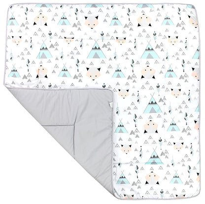 TupTam Krabbeldecke für Baby 120x120 cm - Gepolsterte Spieldecke Baby Baumwolle, XXL, OEKO-TEX, Weich & Hautfreundlich, Farbe: Wald/Beige