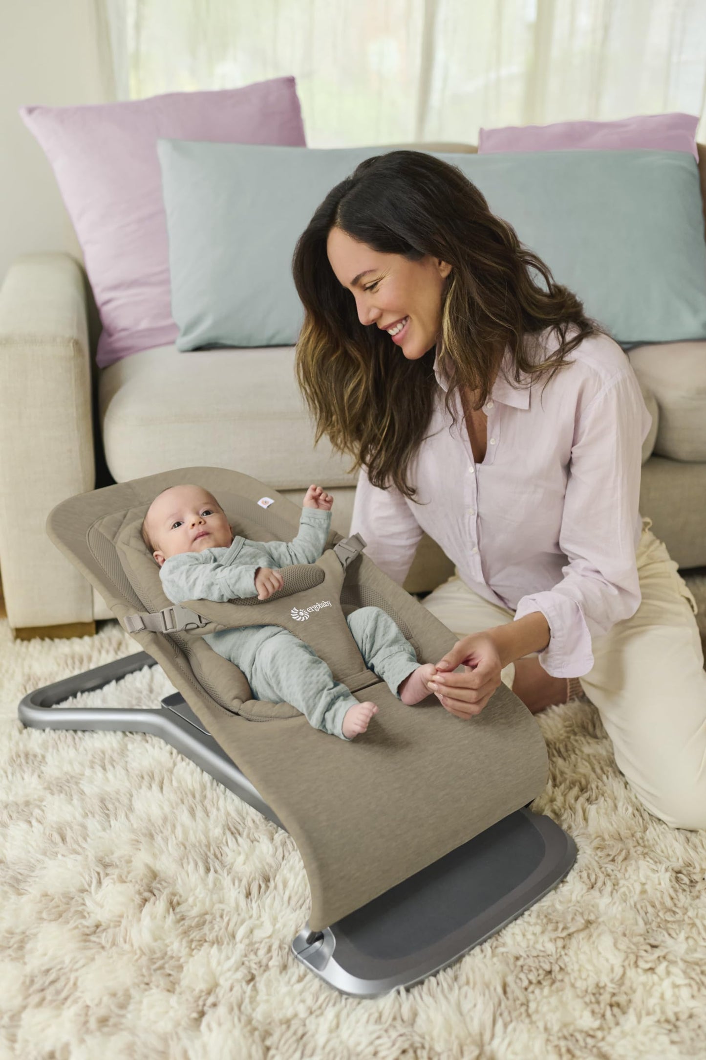 Ergobaby 3-in-1 Evolve Bouncer, Ergonomische Babywippe für Neugeborene ab Geburt bis zum Kleinkind, Babyschaukel mit Neugeboreneneinsatz (2,5 kg - 13,2 kg), Midnight Blue