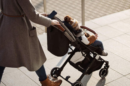 MoMi ESTELLE Reise Buggy Klein Zusammenklappbar - Kinderwagen Klappbar für Kinder bis 15kg ab 6 Monaten - Reisebuggy mit Liegefunktion - Kinderbuggy Leicht 7,5kg - 5-Punkt-Sicherheitsgurt