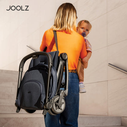 Joolz Aer2 Reise-Kinderwagen – Kompakter Reisebuggy für Babys und Kleinkinder, Einhand-Faltung, Liegefunktion & UPF 50+ Sonnendach, Flugzeug Handgepäck tauglich, ideal für Reisen (Space Black)