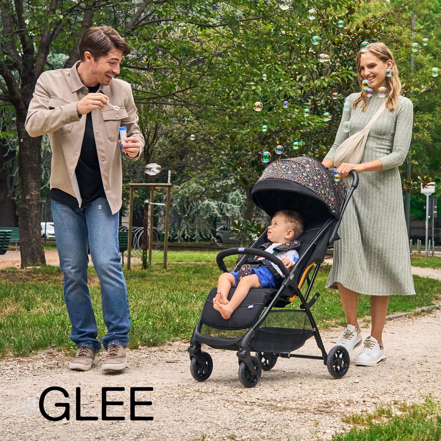 Chicco, Glee Pushchair from 0 Months to 4 Years with Automatic and Compact Closure, Extendable Hood with SPF 50+ and Rain Cover, 3-Level Adjustable Backrest, Leg Rest