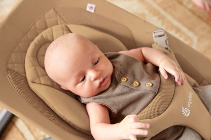 Ergobaby 3-in-1 Evolve Bouncer, Ergonomische Babywippe für Neugeborene ab Geburt bis zum Kleinkind, Babyschaukel mit Neugeboreneneinsatz (2,5 kg - 13,2 kg), Midnight Blue