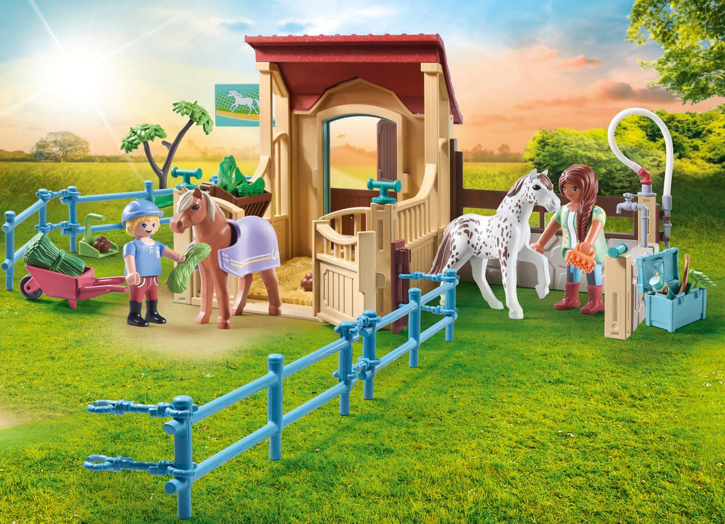 PLAYMOBIL Horses of Waterfall 71351 Waterfall Ranch, magisches Wasserfall-Paradies für Pferdefreunde, nachhaltiges Spielzeug für Kinder ab 5 Jahren