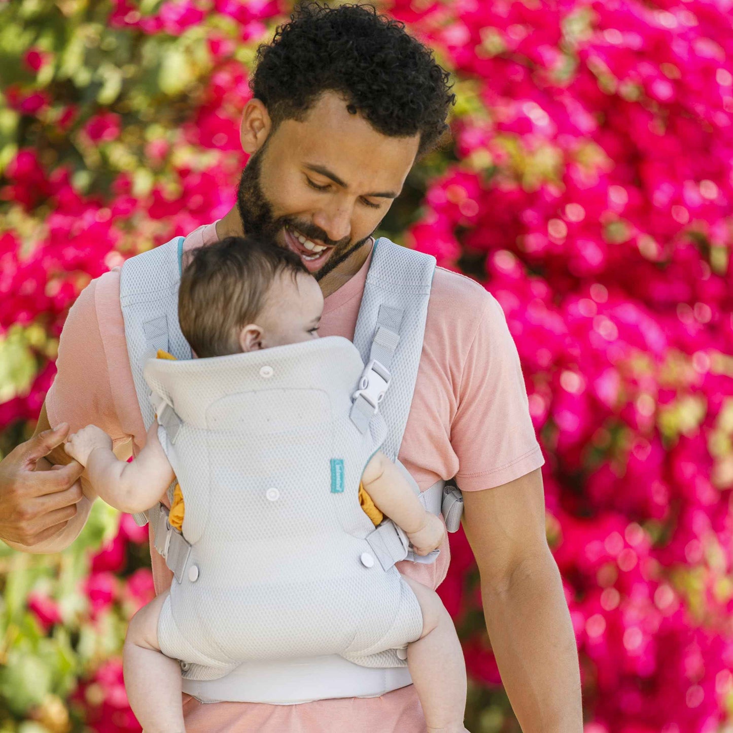 Infantino Flip Advanced 4-in-1 Babytrage, Ergonomisch, Umwandelbar, mit Blickrichtung Nach Innen und Außen, Vorne und Hinten Tragbar für Neugeborene bis Kleinkinder von 3,6-14,5 kg, Grau