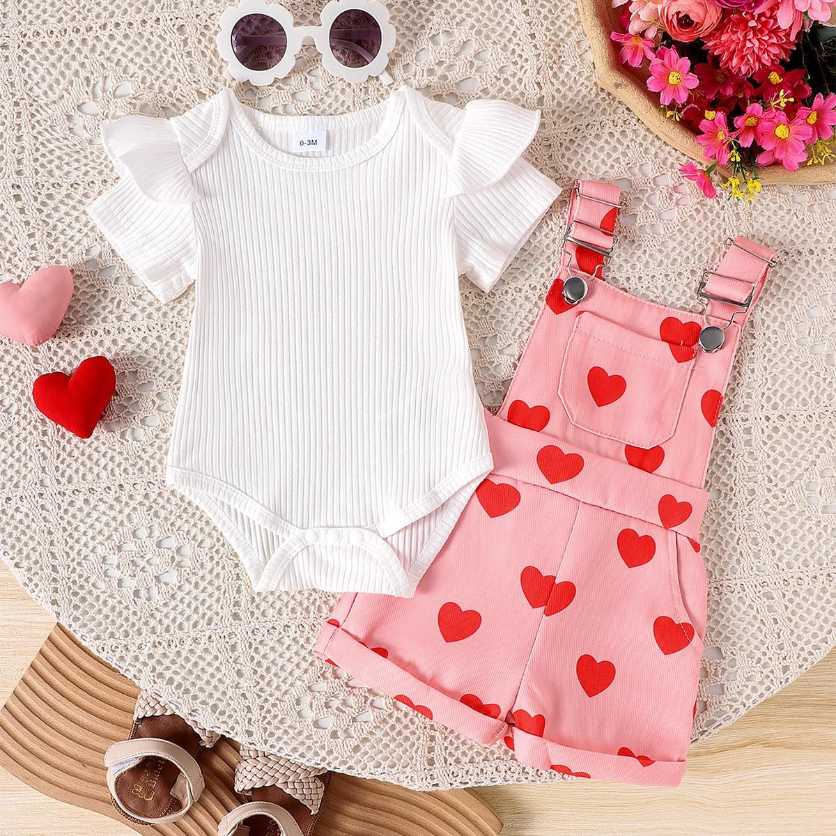 Baby Mädchen Sommer Outfits Rüschen Kurzarm Ripptop+ Blumen/Herzmuster Overalls Shorts Mit Tasche Süßes 2-Teiliges Kleidungsset