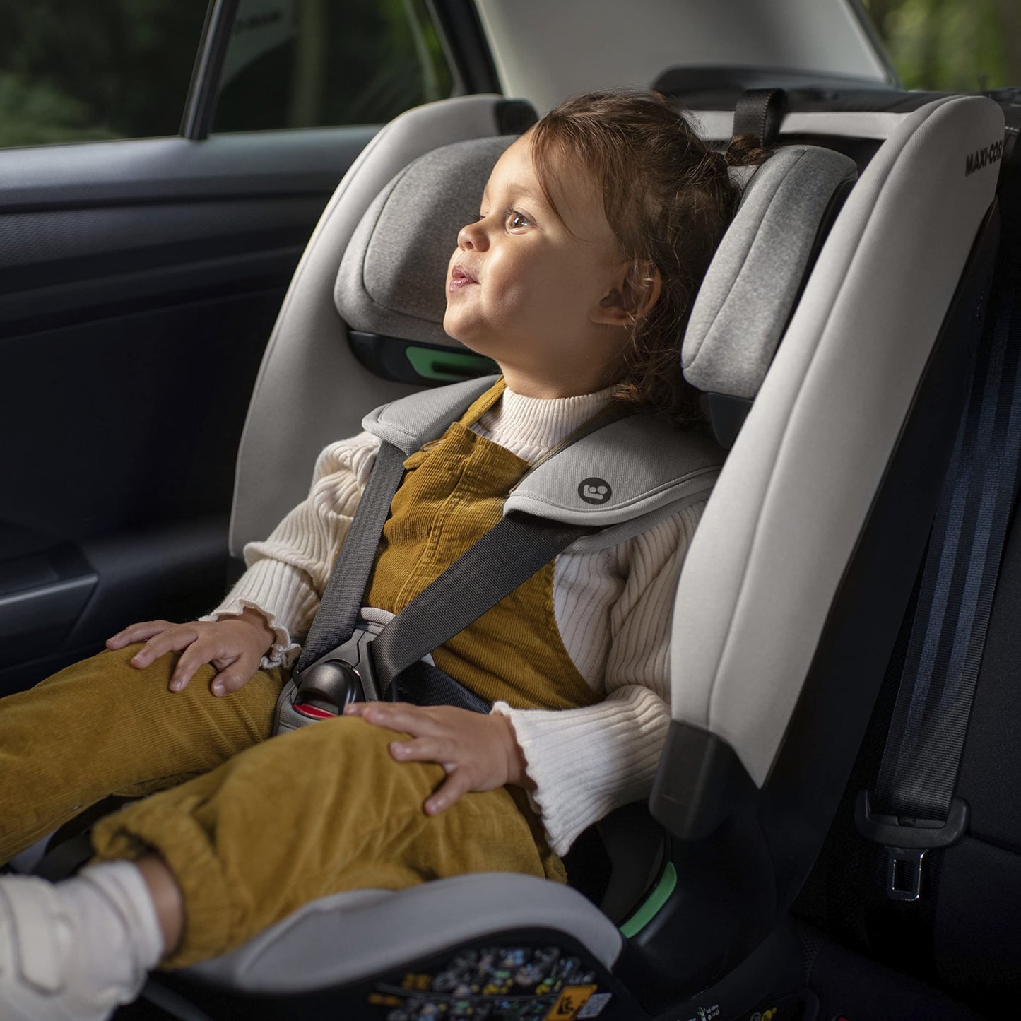 Maxi-Cosi Titan Plus i-Size, mitwachsender Kinderautositz, 15 Monat-12 Jahre (76-150 cm), G-CELL-Seitenaufprallschutz, 4 Liegepositionen, weiche Schaumstoffpolster in Kopfstütze, Authentic Black - Meloni2