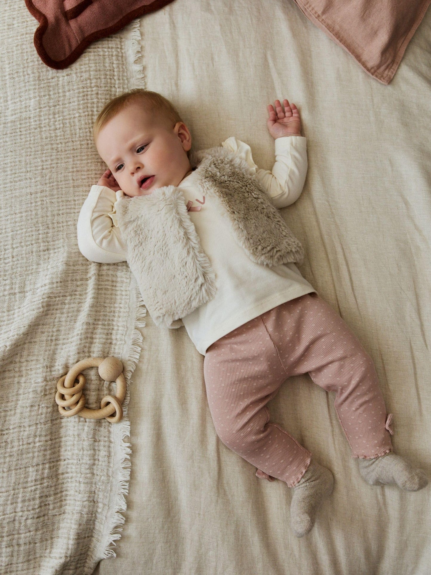 NEXT Baby Mädchen Baby Fellweste, Oberteil und Leggings im 3-teiligen Set